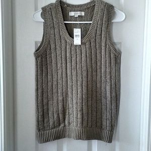 Ann Taylor Loft Olive Green sleeveless sweater S